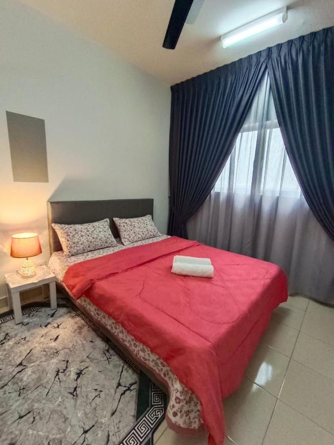 E. R Homestay 3R2B Nearby Klia Sepang Ngoại thất bức ảnh
